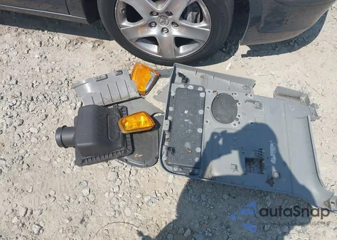 2005 Ford F-150 Stx/Xl/Xlt z USA, uszkodzony, nr VIN 1FTRX12W85NB30872